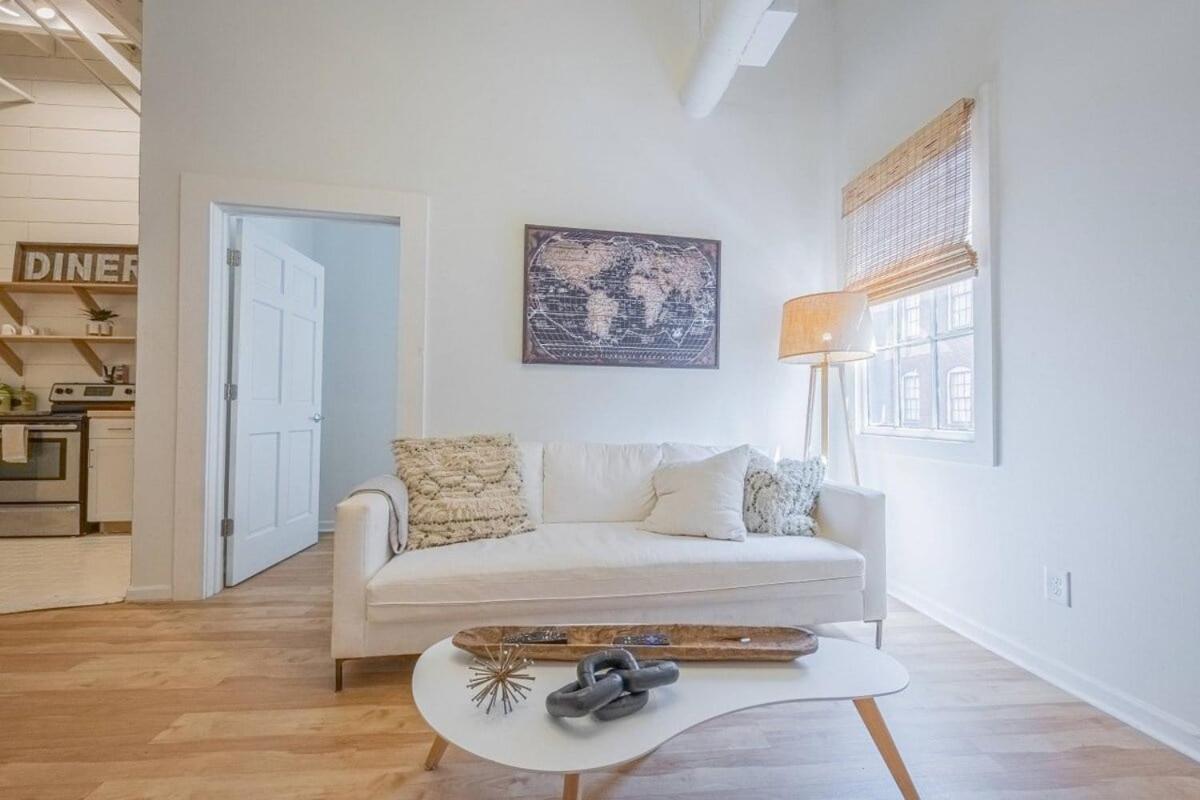 Darlin' Downtown Dawghouse Apartment Athens Bagian luar foto