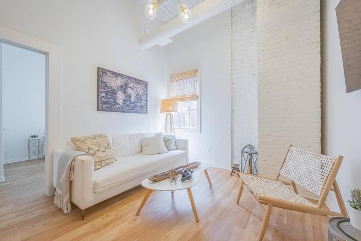 Darlin' Downtown Dawghouse Apartment Athens Bagian luar foto