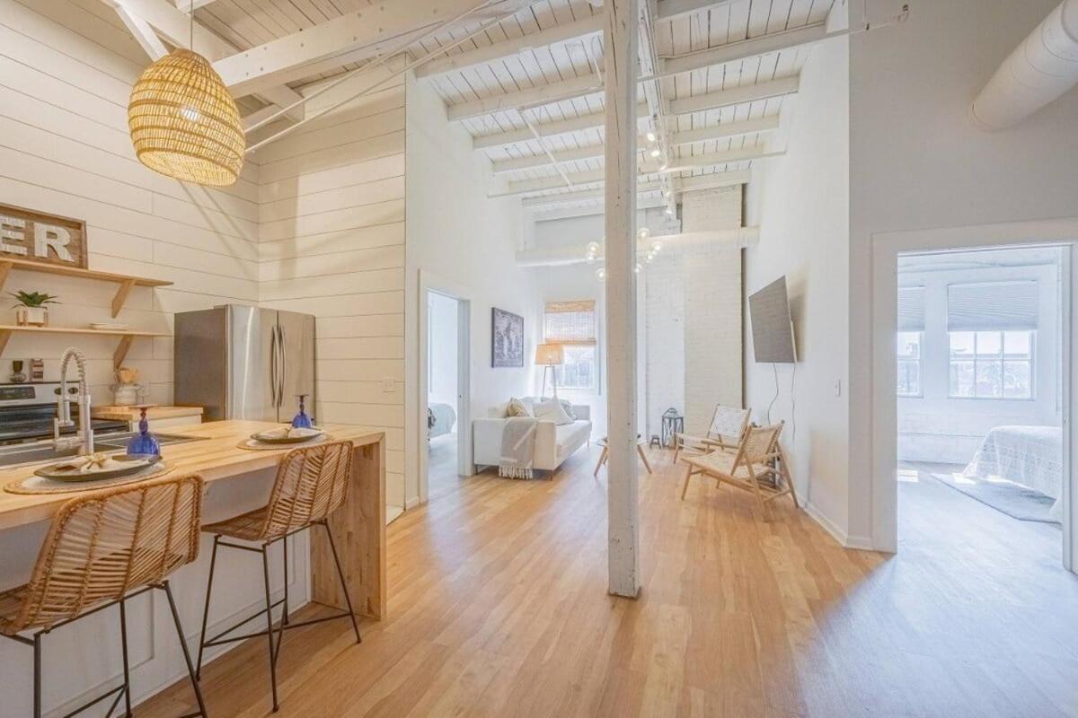 Darlin' Downtown Dawghouse Apartment Athens Bagian luar foto