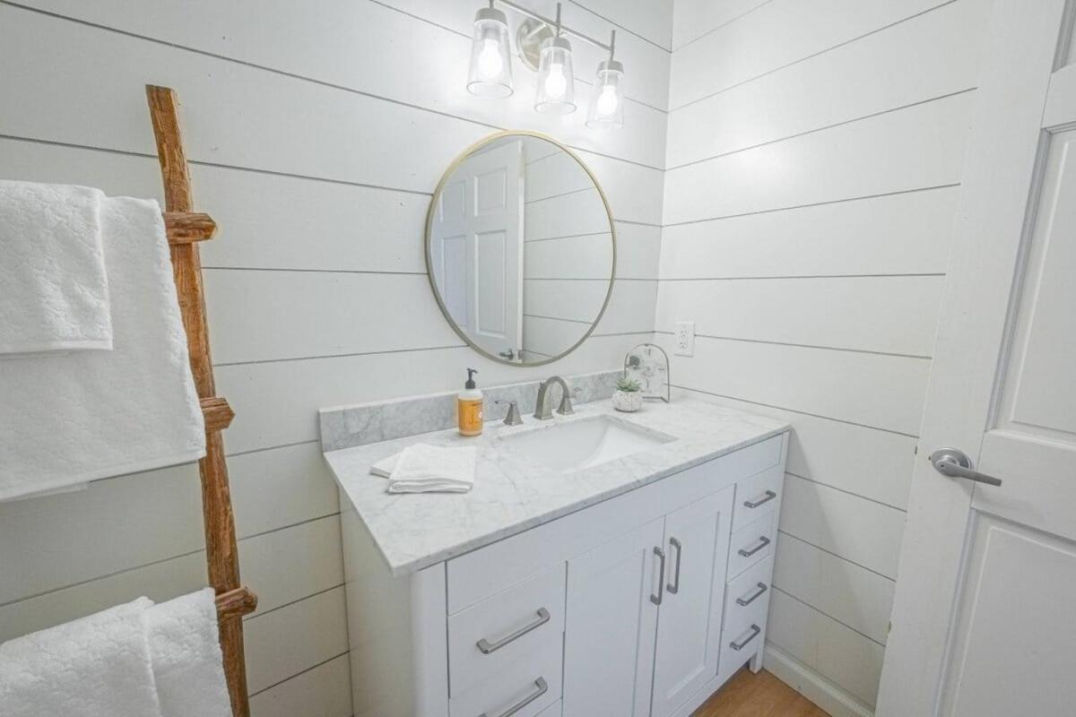 Darlin' Downtown Dawghouse Apartment Athens Bagian luar foto